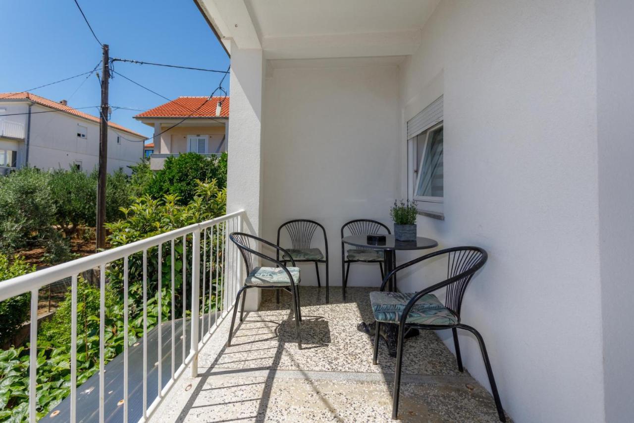 Apartman Laura Đảo Krk Ngoại thất bức ảnh